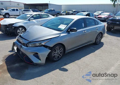 2022 Kia Forte Gt-Line z USA, uszkodzony, nr VIN 3KPF54AD5NE453470